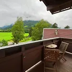 Wildrose Neukirchen am Großvenediger
