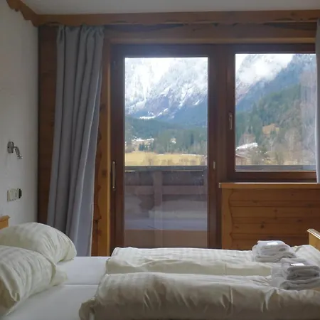 Hotel Wildrose 3*