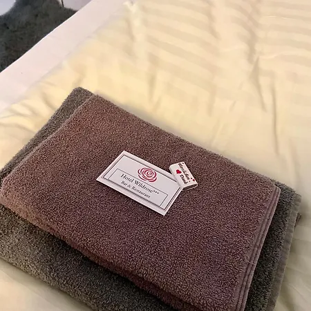 Hotel Wildrose