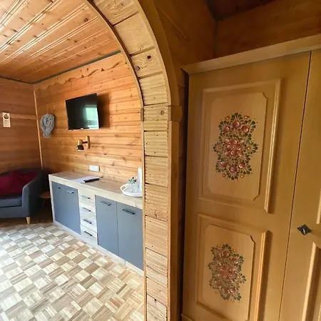 Wildrose Hotel 3*