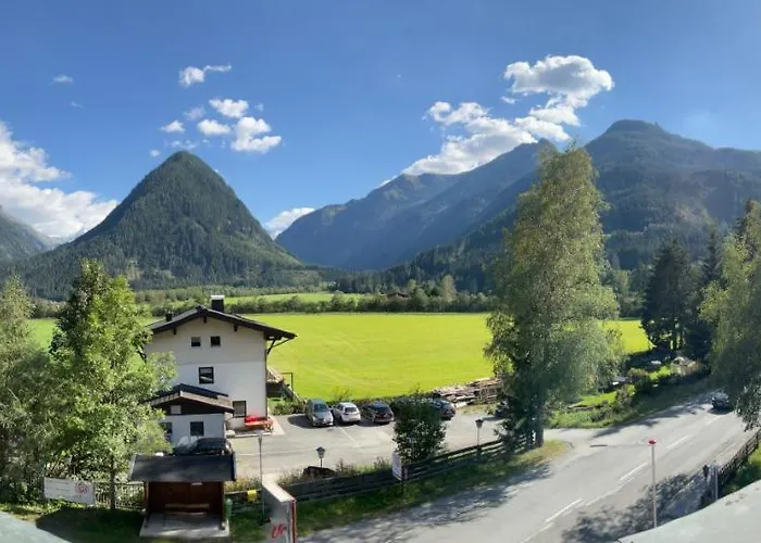 Hotel Wildrose Neukirchen am Großvenediger